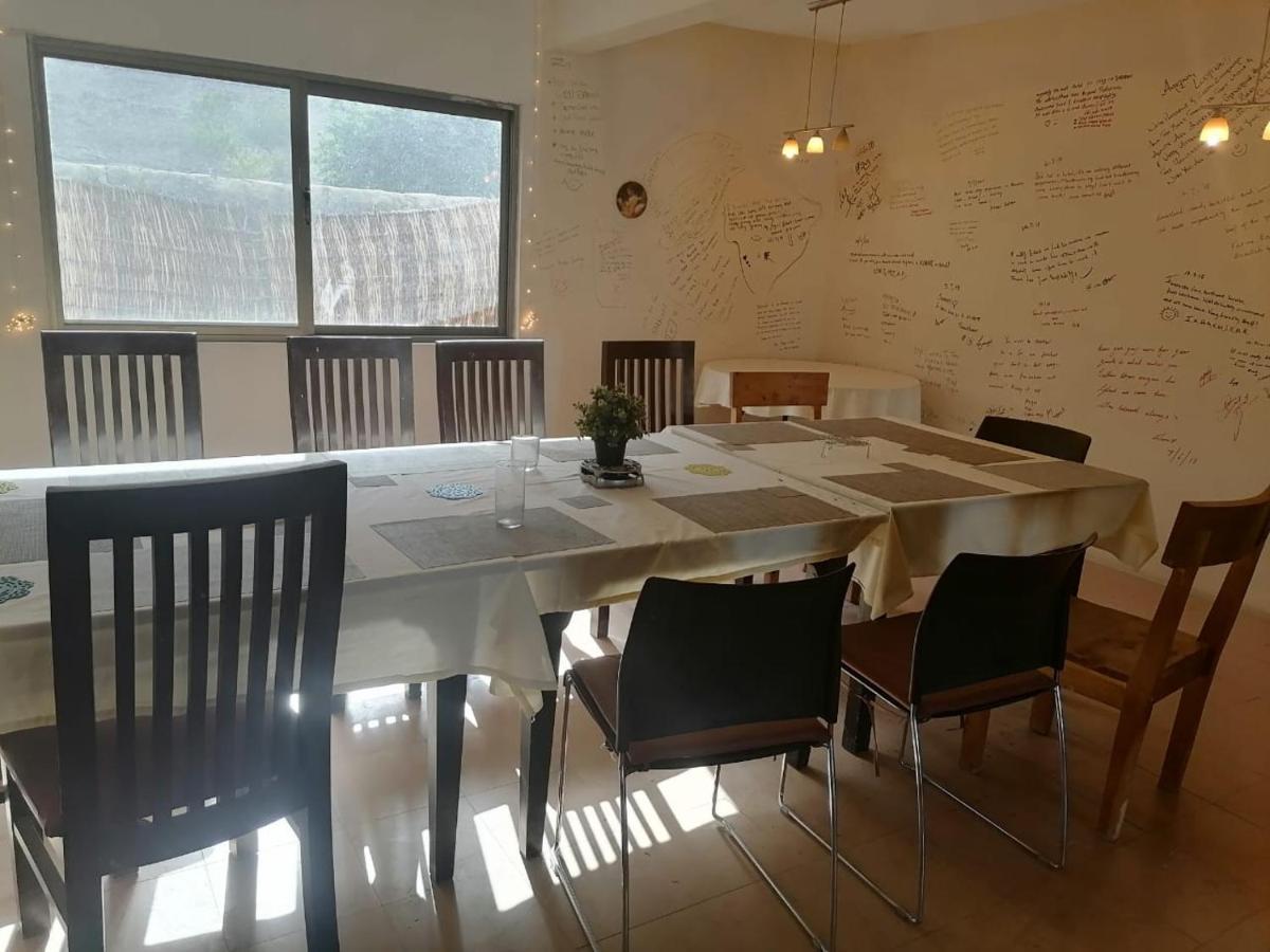 Indus View Hotel Скарду Екстериор снимка