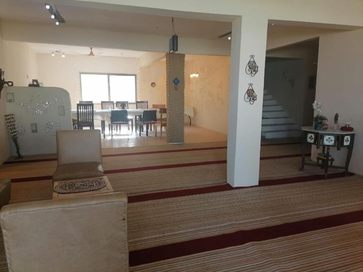 Indus View Hotel Скарду Екстериор снимка
