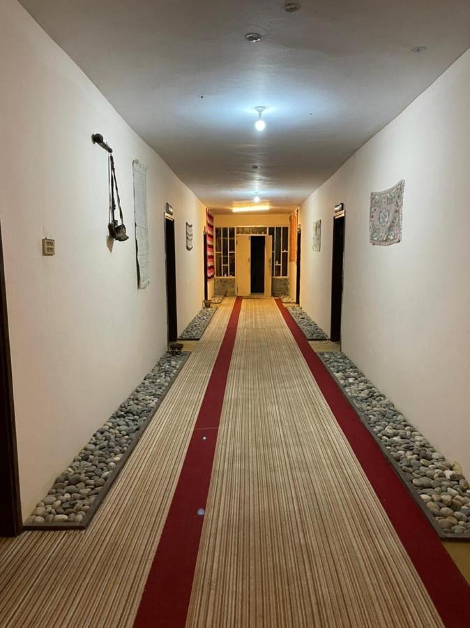 Indus View Hotel Скарду Екстериор снимка