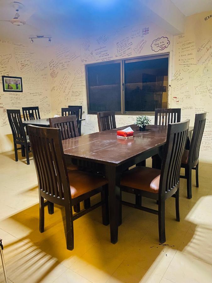 Indus View Hotel Скарду Екстериор снимка