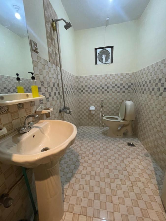 Indus View Hotel Скарду Екстериор снимка