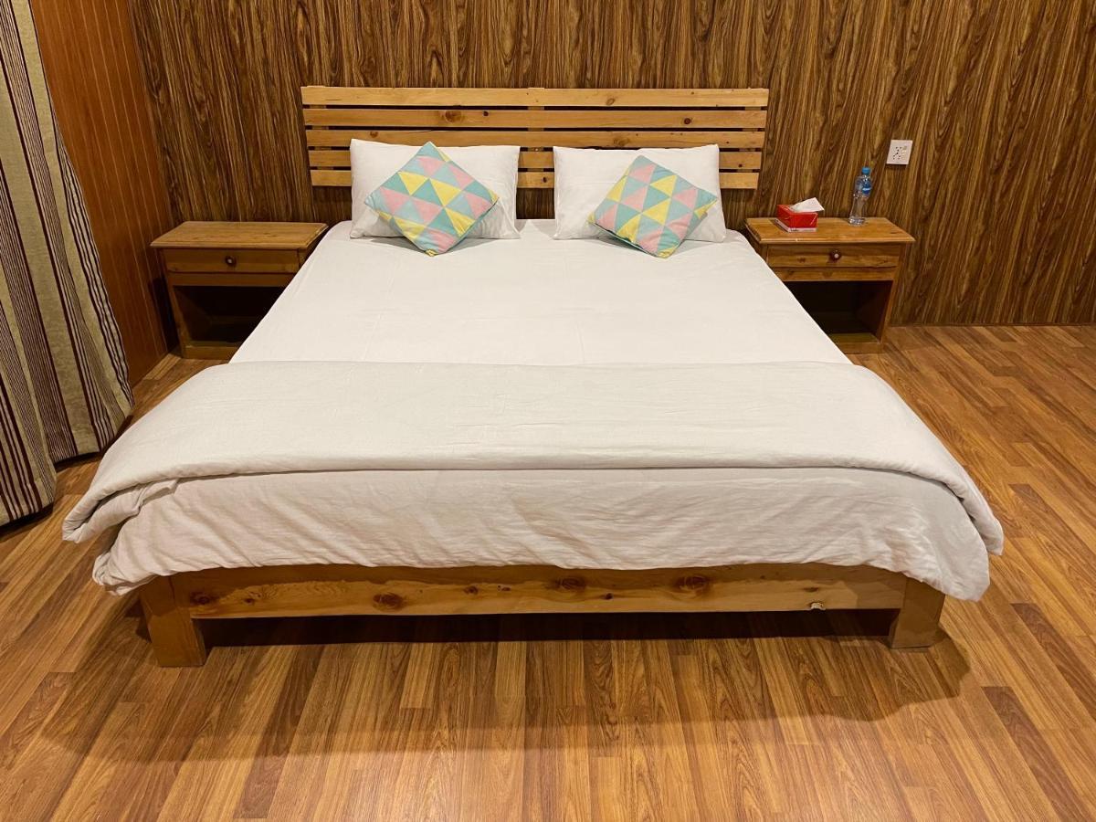 Indus View Hotel Скарду Екстериор снимка